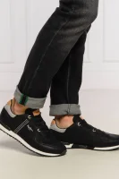 Sneakers tornacipő TINKER ROAD Pepe Jeans London 	fekete	
