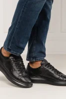 Bőr sneakers tornacipő KEAN Guess 	fekete	