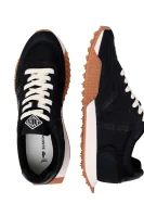 Sneakers tornacipő Athleisure Lacoste 	fekete	
