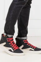 Sneakers tornacipő BURT Guess 	fekete	