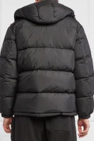 Steppelt kabát | Regular Fit Tommy Jeans 	fekete	