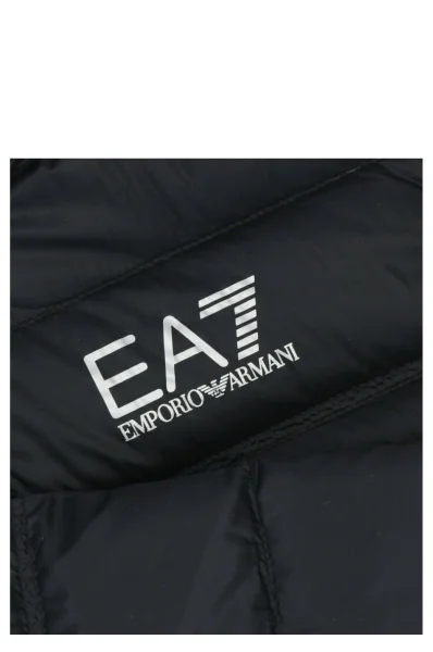 Steppelt kabát | Regular Fit EA7 	fekete	