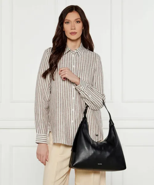 Hobo táska Calvin Klein 	fekete	