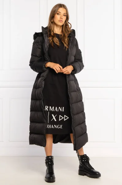 Steppelt hosszú kabát Armani Exchange 	fekete	