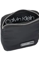 Oldaltáska primary mini Calvin Klein 	fekete	